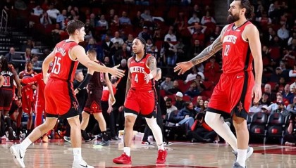 开云体育app-成功填补了火箭一号位的短板，但后场新星接下来还能继续出场吗？